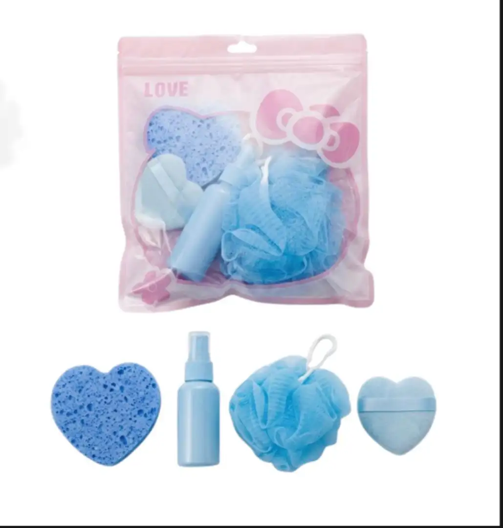 KIT D ACCESOIRES DE BAIN ET BEAUTE EN POCHETTE 4 PCS KIT D ACCESOIRES DE BAIN ET BEAUTE EN POCHETTE 4 PCS