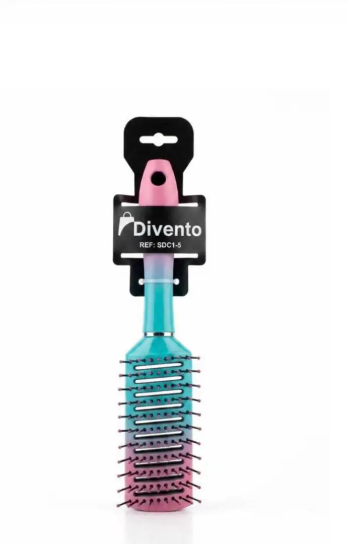 BROSSE A CHEVEUX DEMELANTE VENTILEE EN PLASTIQUE AVEC PICOTS A EMBOUTS BROSSE A CHEVEUX DEMELANTE VENTILEE EN PLASTIQUE AVEC PICOTS A EMBOUTS